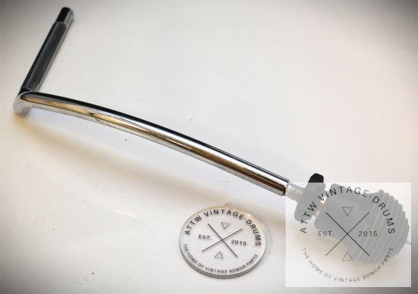 Force 1001/1003/2001/ 2003/3001/3003 Bass Drum Spur links / Feststellspitze